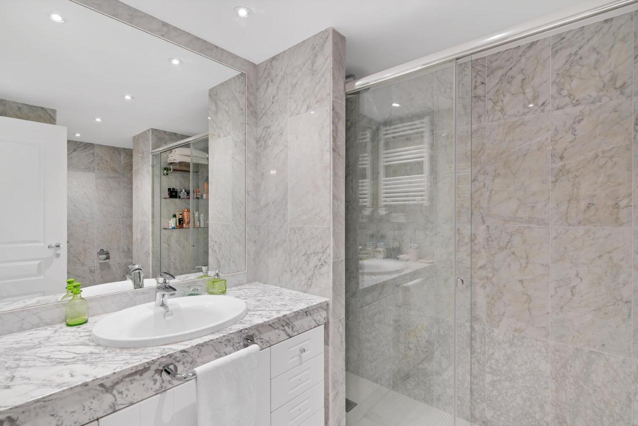 Lejlighed Modern And Large In The Heart Of Puerto Banus Marbella